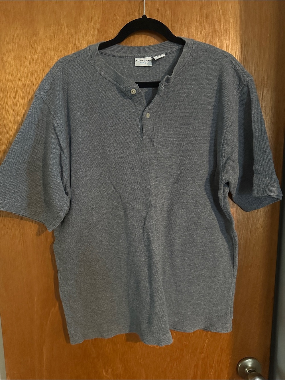Covington Men's Gray Short Sleeve Henley Polo